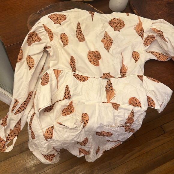 Farm Rio seashell romper - Picture 3 of 4